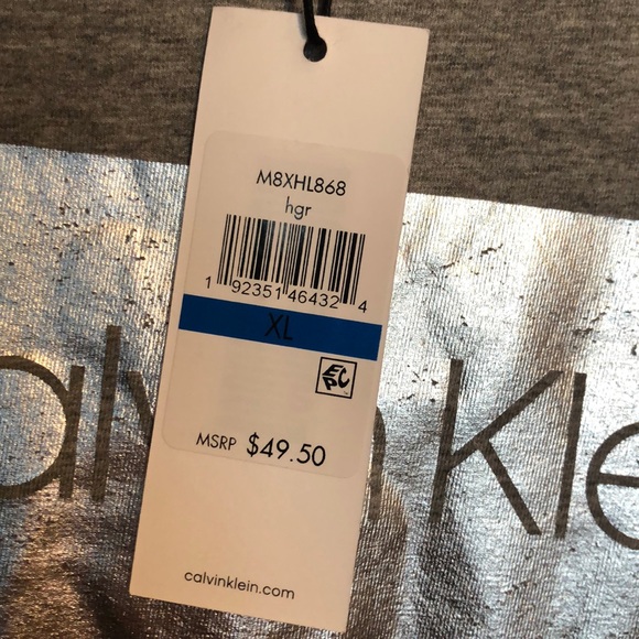 Calvin Klein T-Shirt - Picture 3 of 4